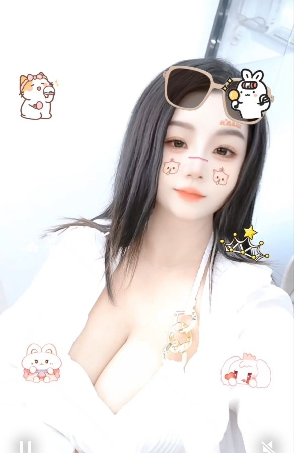 巨乳奶妈可喝奶