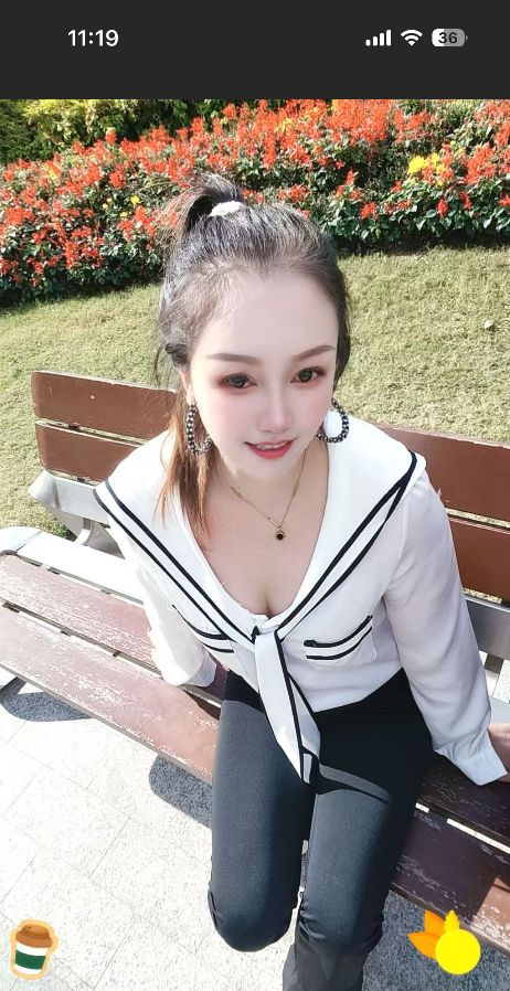 港闸漠然云朵
