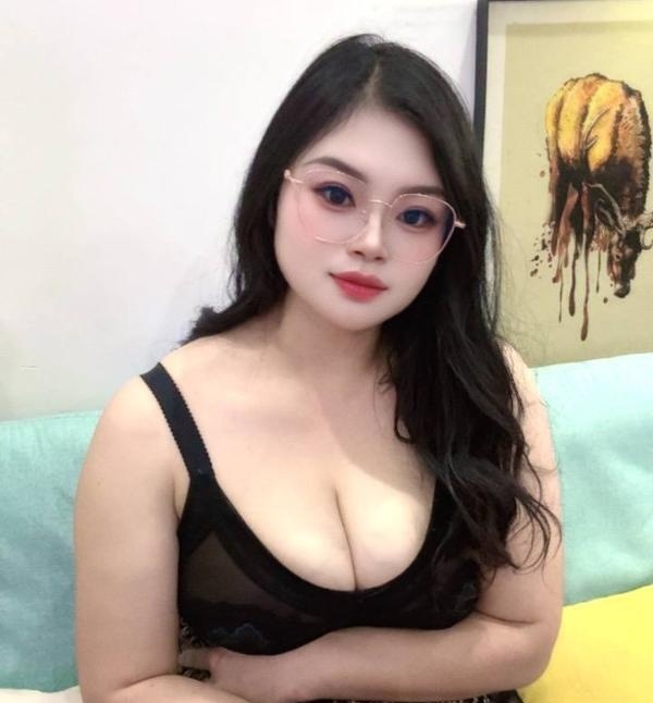 天然F奶雪莉老师