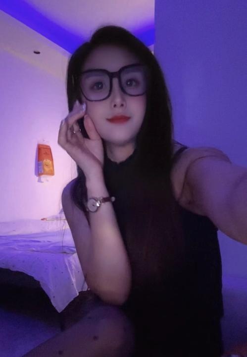 黑丝秋秋老师