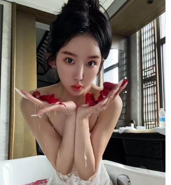 朝阳爆乳小妖精