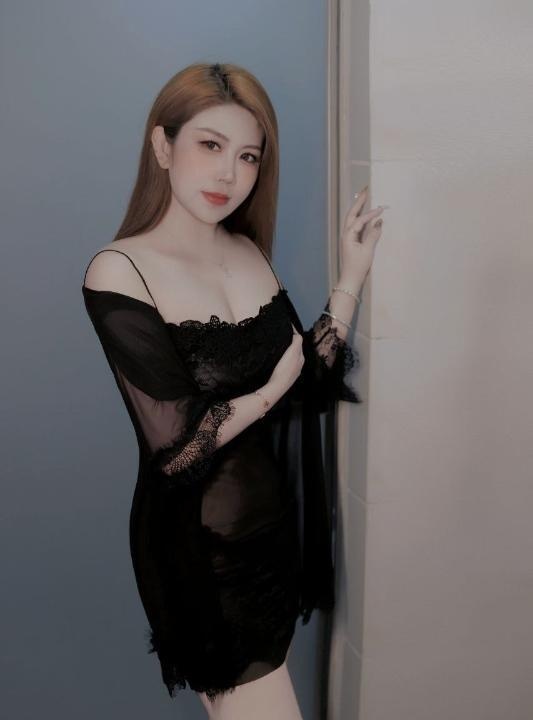气质御姐身材好