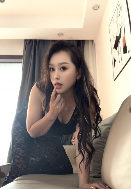 良家少妇林霏
