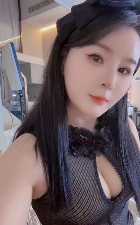 倒立萧莞式糖糖