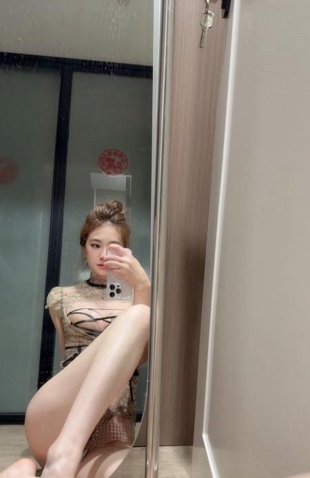 杨浦长腿模特莫奈