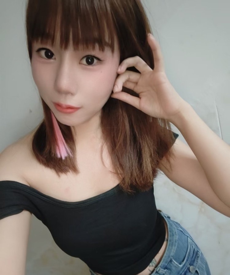 白云骚妹容容