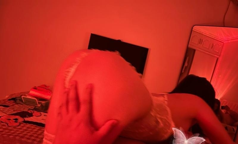 光谷美乳水多小姐姐