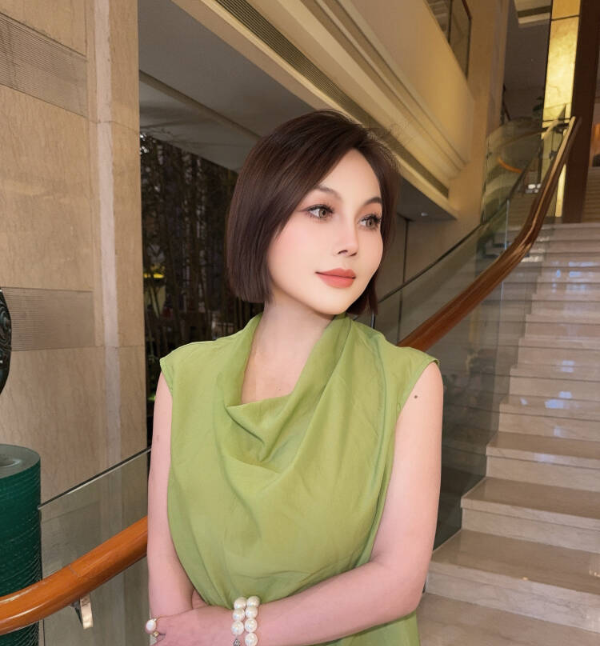 深圳混血美女