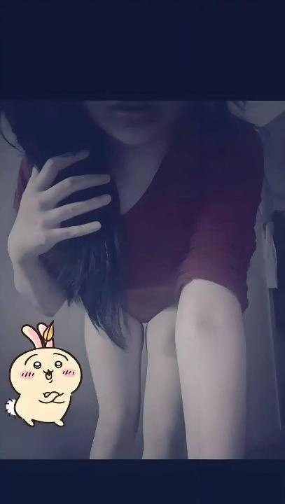 小巧玲珑甜妹妹