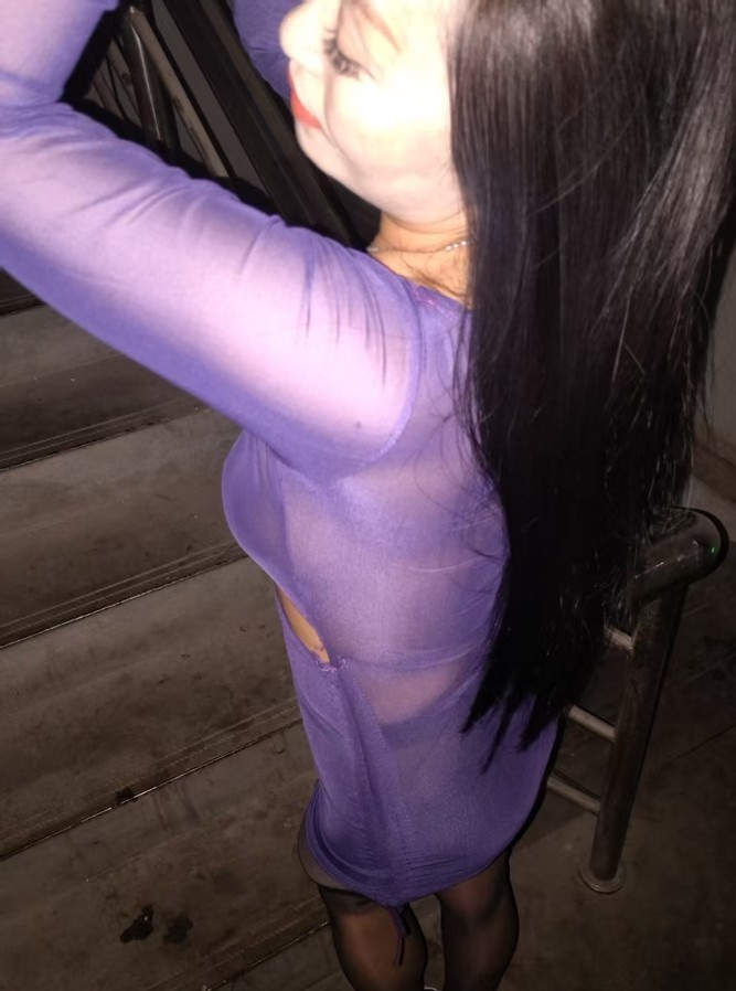 东中环高挑妖娆妹子