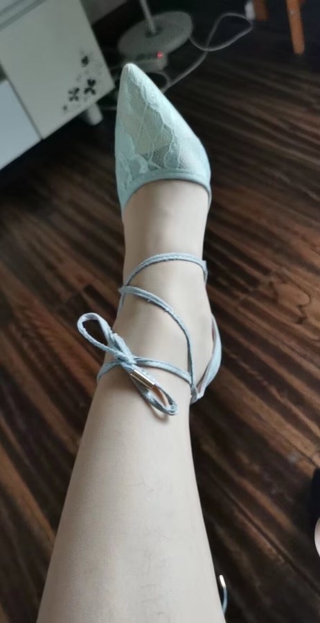 爱穿丝袜的小鱼