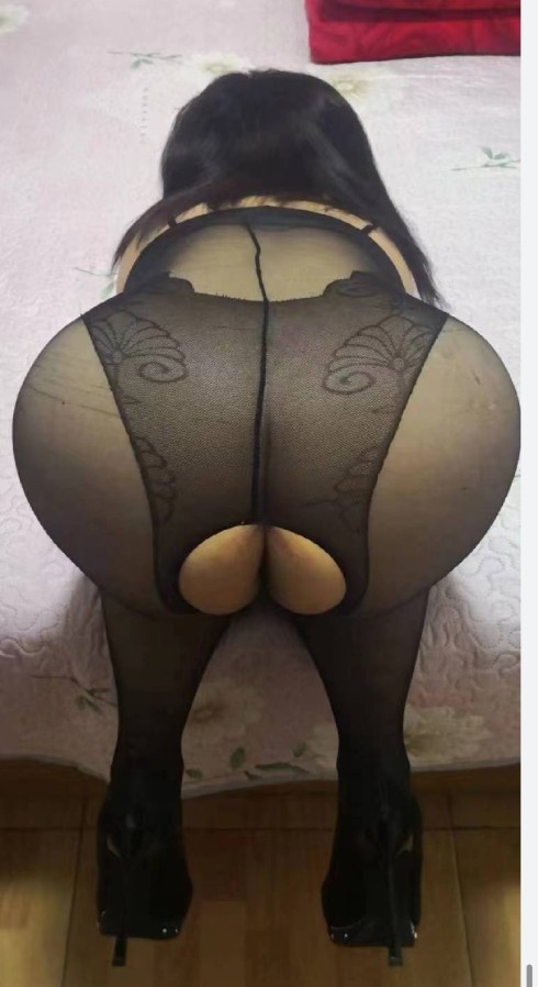 潘家园大腚帮骚姐姐