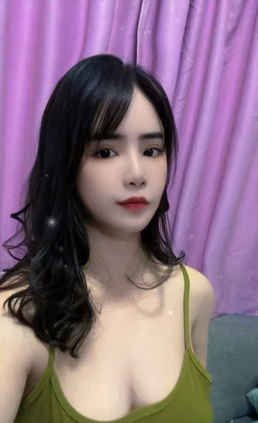 肤白大胸丽丽