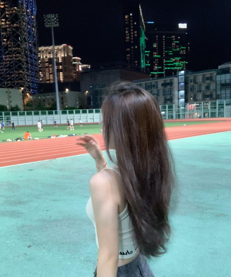 徐汇女友感可爱小嫩妹