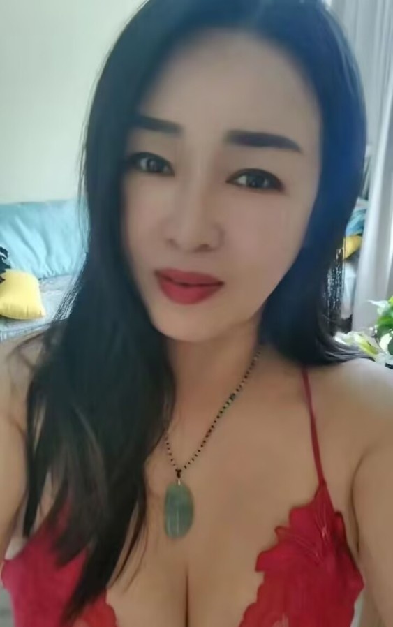 徐汇肥臀熟女姐姐