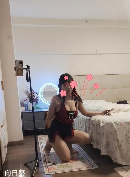 颜射丝足淫妻