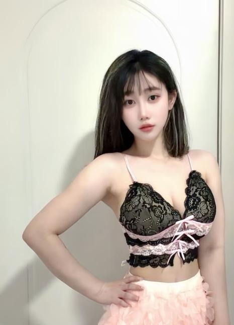 E奶御姐高圆圆