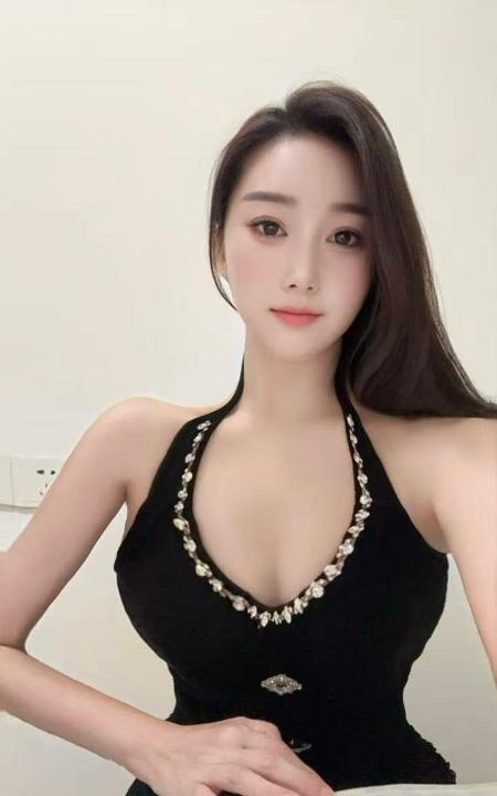 天河大胸健身老师