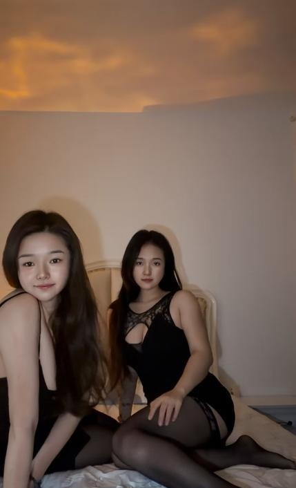 三刷口爆颜值在线姐妹