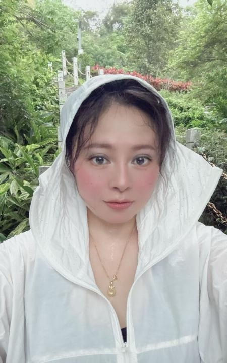 上梅林大奶重庆妹子