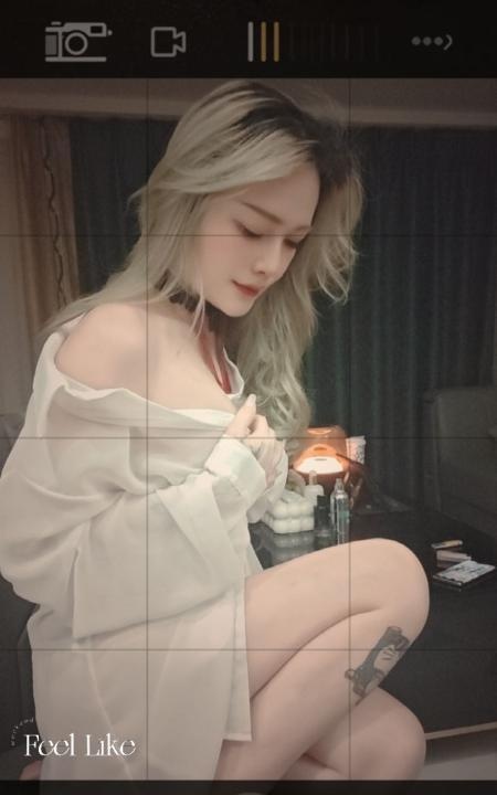 奔放御姐舌吻晓晓