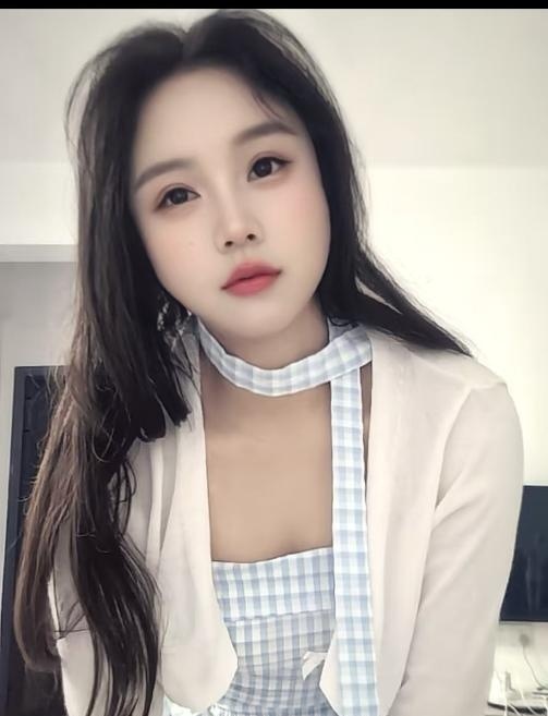 制服调情少妇在兼职