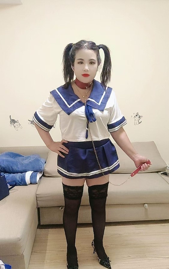刚来上海的熟女大奶贱母狗