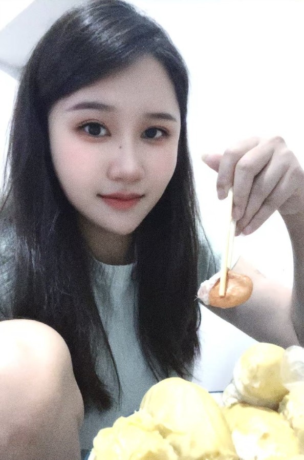 番禺颜值妹娜娜