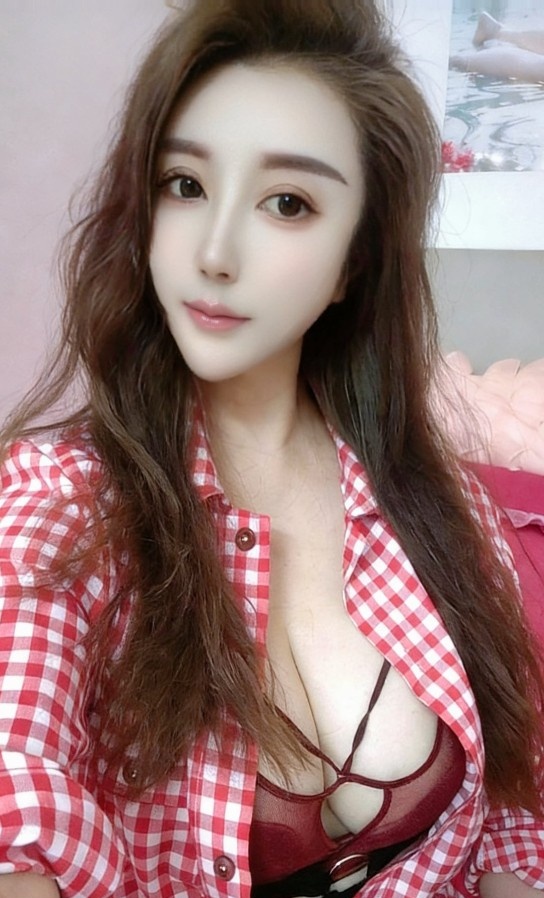 天河大奶倩倩爱吃鸡