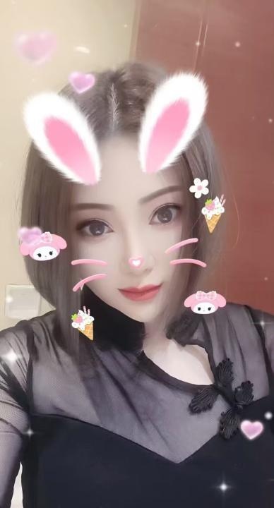 短发气质少妇梦梦