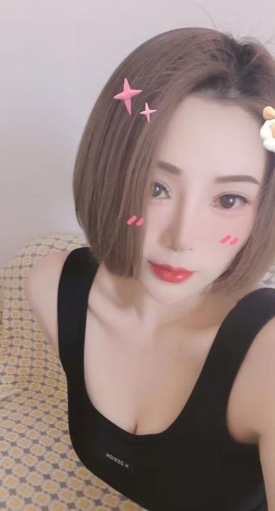 短发气质少妇梦梦