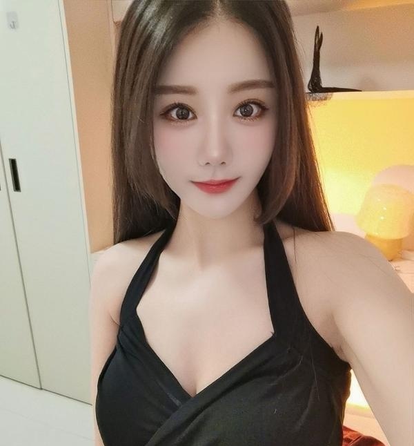 南山性感女友绾绾