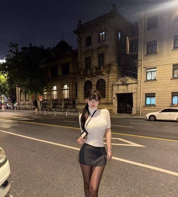 杭州高个子美女老师