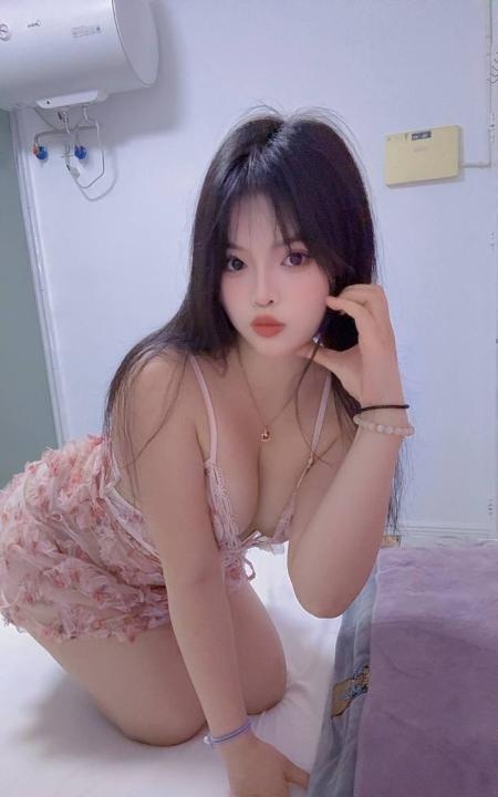 雨花蜜桃臀安琪