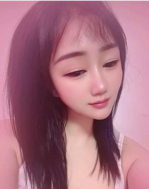 宝安大奶美女希恩