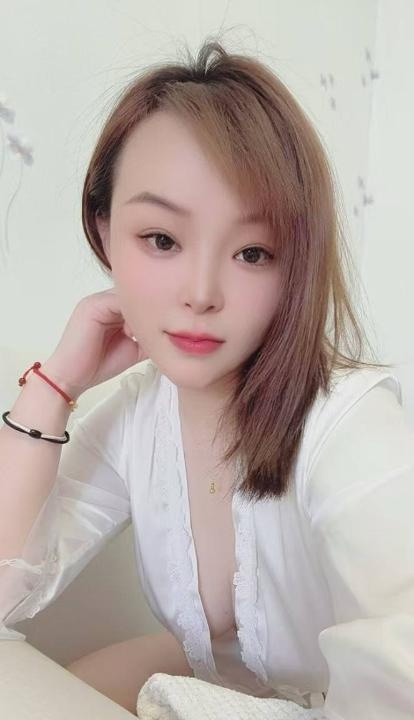 洪山大胸风骚姐姐