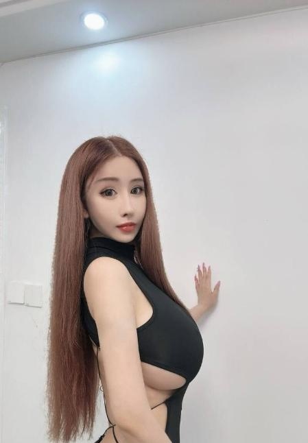腰细屁股翘善朵老师