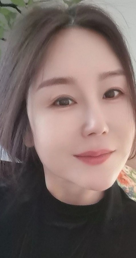 三桶吞精老板娘