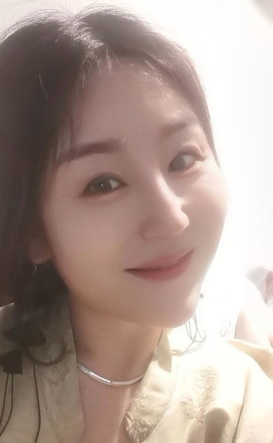 三桶吞精老板娘