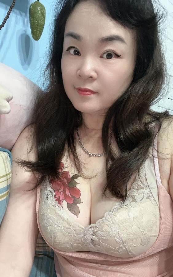 九龙坡长舌三通骚妇