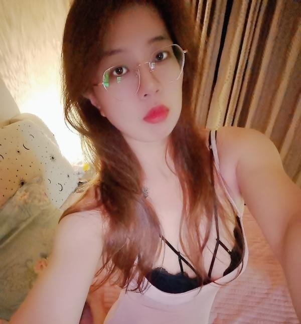 口活棒逼会夹的骚鱼儿