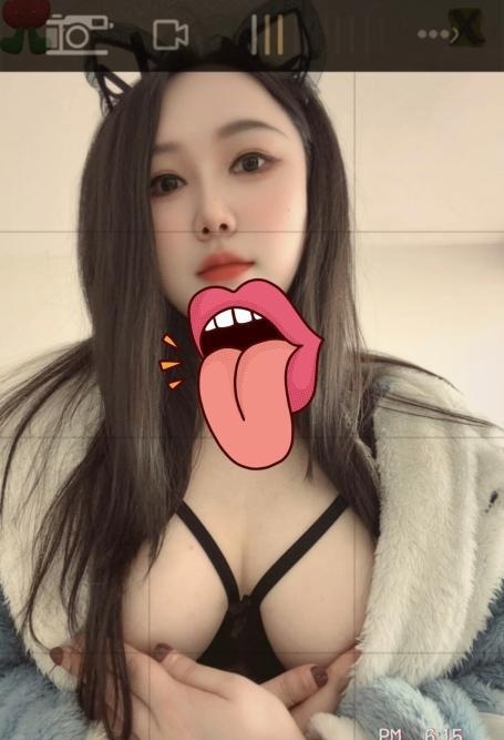 大胸黑丝妹妹
