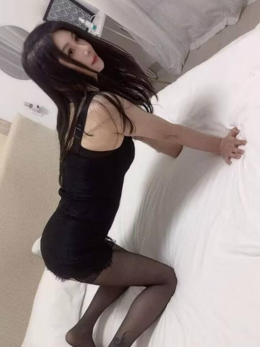 吴中黑丝美腿少妇