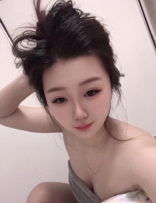 性感大胸老师