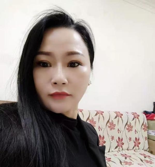 巨乳淑女