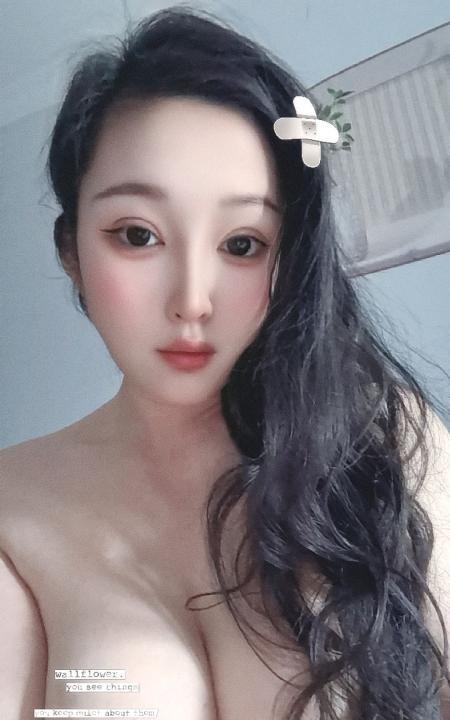 巨乳一线天安琪