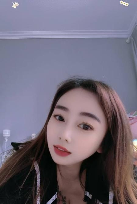 服务体贴风骚少妇