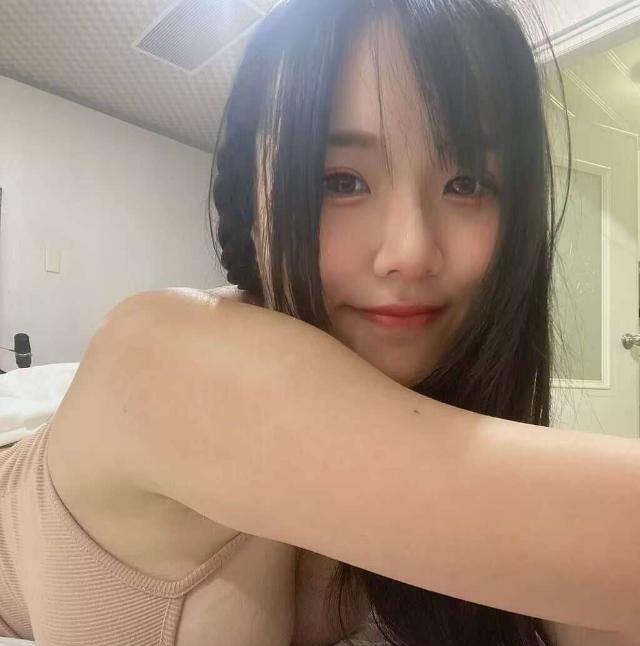 徐汇大胸妹妹安澜