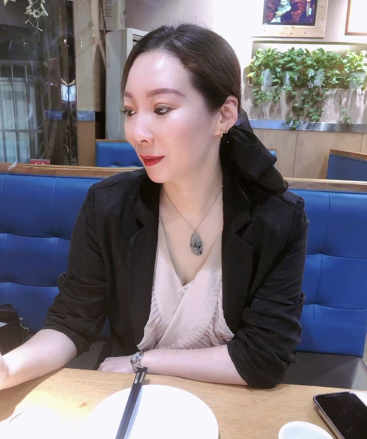 再次出击气质少妇