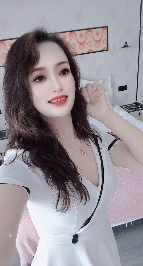秦淮性感好身材美少妇